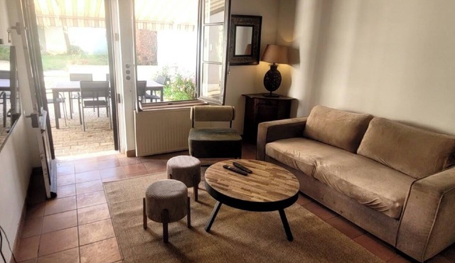 Solognese house for 7 people in the heart of the village of Cerdon (45)