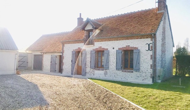 Solognot House with Garden and Secure Parking