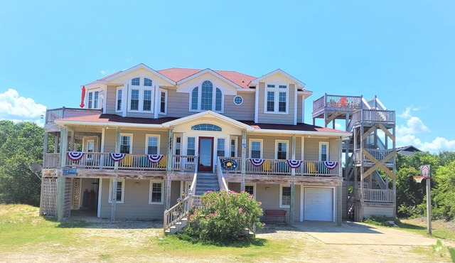 Solstice by the Sea *PoolHot tub*Theatre*SAUNA*Volleyball*Air hockey*4x4
