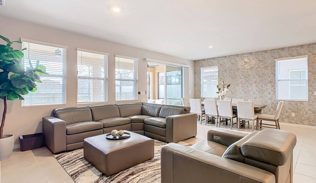 Solterra Luxury 6BR Villa with Game Room & Pool