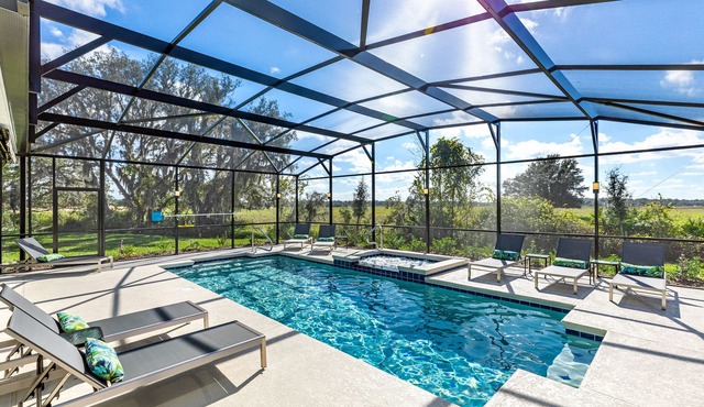 Solterra Sunshine - extra large pool/spa faces South- views - game room, resort