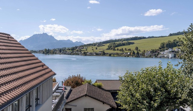 SolunaStay Lakefront Penthouse | Lucerne | Swiss Alps | Pilatus | Sunsets