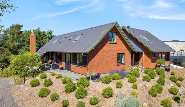 "Solvey" - 400m from the sea by Interhome