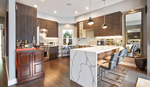 SOMA Condo 2Br/2Ba-Free Parking-Easy Walk to BART