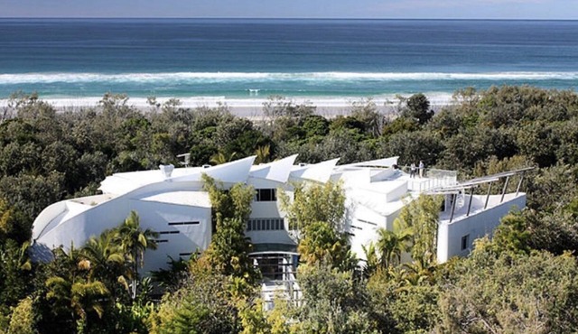 Somerleys Ocean Retreat - Beachfront Resort Style Property