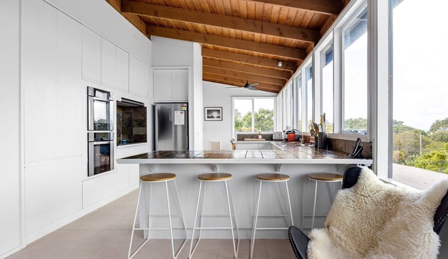 Somers Beach Vista with views of Western Port