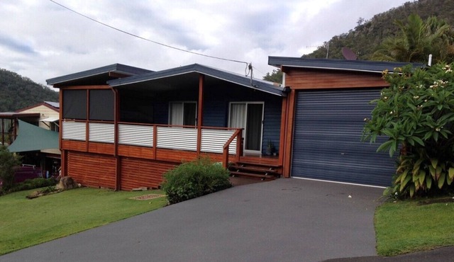 Somerset Blue Holiday House