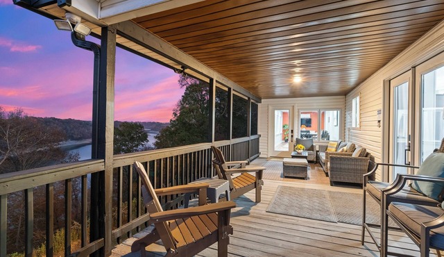 Somerset Lakeview Living