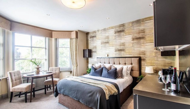 Somerset Suite Free Gym Access Near Hospital