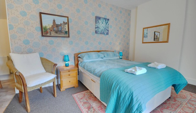 Somerville Coach House 4 - a studio that sleeps 2 guests in 1 bedroom