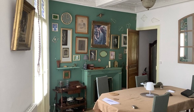 Something different—town house with south-facing roof terrace