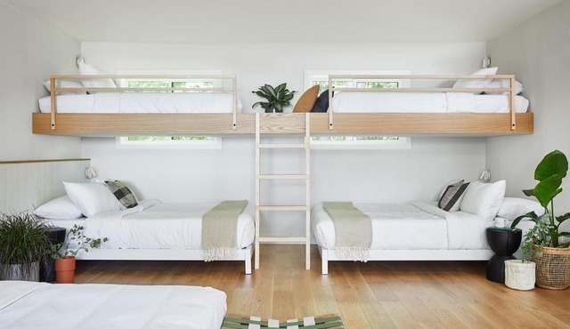 Somewhere Inn Calabogie Boutique Hotel