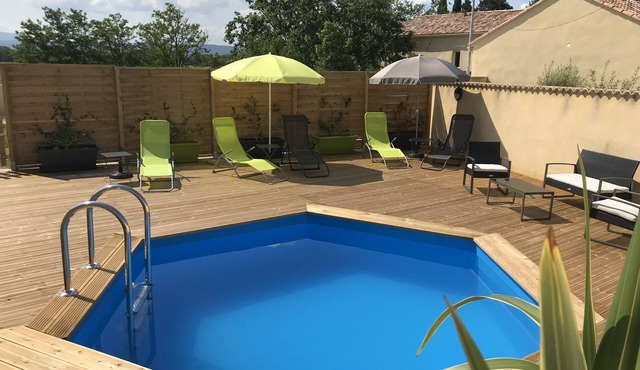 Sommelonge gîte near grignan with private pool