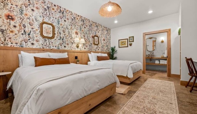 Sommer House Inn-The Garden Room