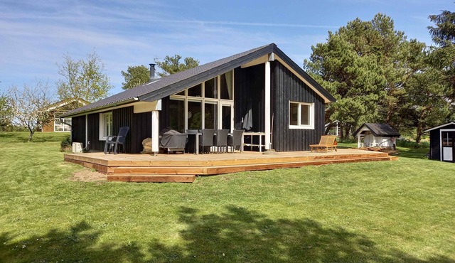 Sommerhus ved Hvalpsund