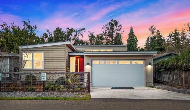 Somms Rest ⎮ Designed. Curated. Peaceful.