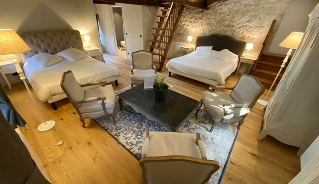 Somptueuses Chambres Dans un Château