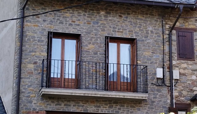 SON HOUSE - FULL HEART OF THE PIRINEU - SKI STATIONS - NATURAL PARKS
