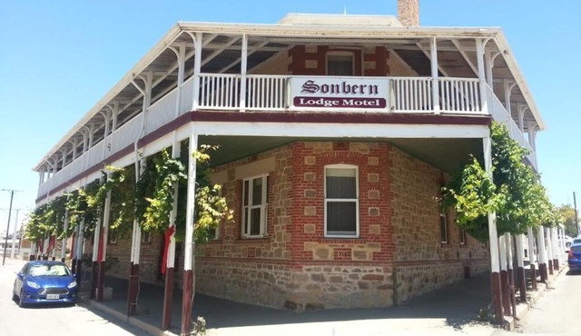 Sonbern Lodge Motel