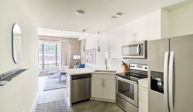Sonder at LC SoBro | Lofted One-Bedroom Apartment