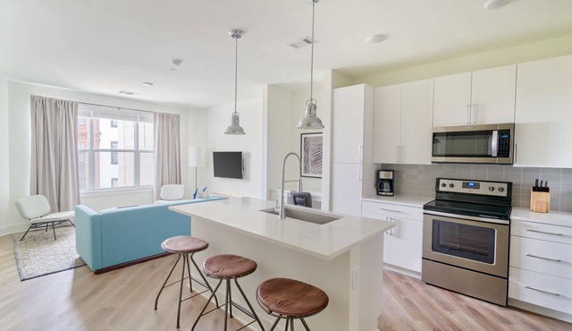 Sonder at LC SoBro | Superior One-Bedroom Apartment
