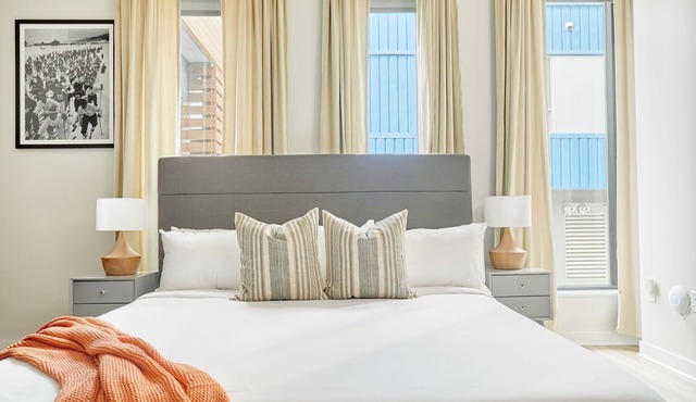 Sonder at REVEL | Queen Studio Apartment