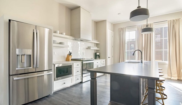 Sonder at Ziel Haus | Spacious Four-Bedroom Apartment