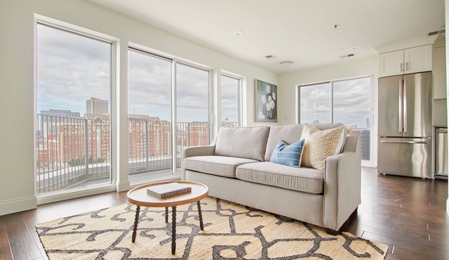 Sonder Baltimore Place | One-Bedroom Apartment w/Balcony