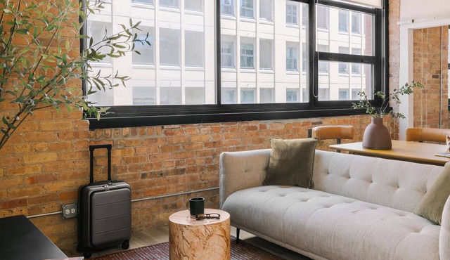 Sonder The Burnham | One-Bedroom Apartment