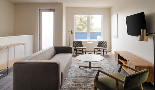 Sonder The Hideaway | Three Bedroom Apartment w/ Balcony