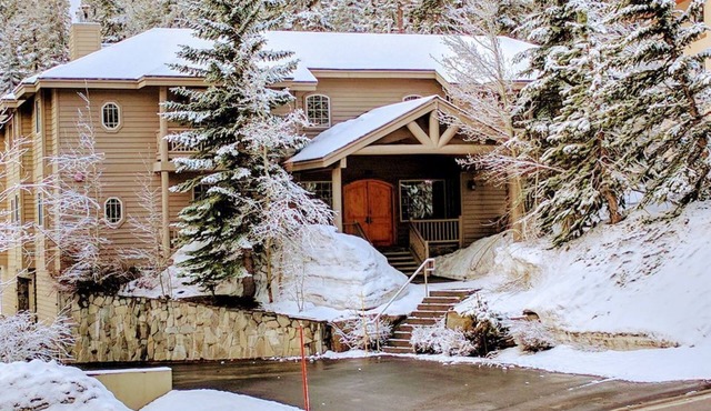 Sonenalp Penthouse Combo | 6BR, Hot Tub & Sauna, Walk to Canyon