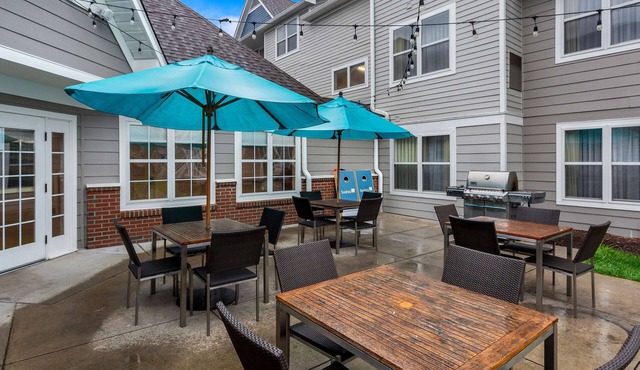 Sonesta ES Suites Charleston