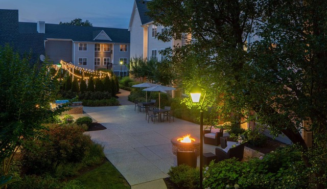 Sonesta ES Suites Fairfax Fair Lakes