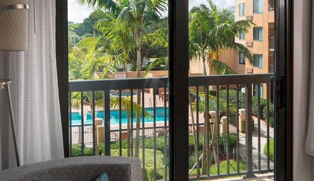 Sonesta Select Boca Raton Town Center