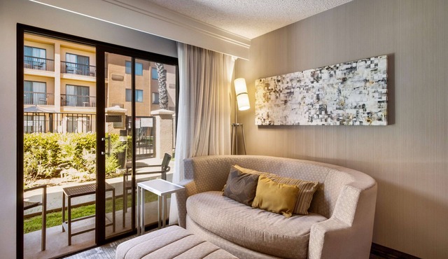 Sonesta Select Huntington Beach Fountain Valley