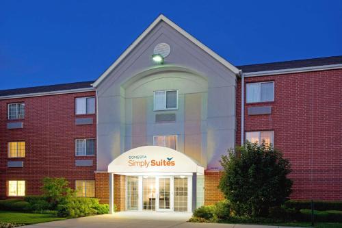 Sonesta Simply Suites Naperville Warrenville