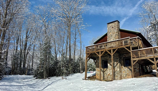 Songbird Cabin is serenity tucked away on the edge of a Christmas Tree Farm