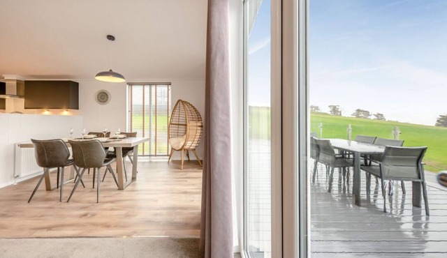 Sonnet 3 Spa, Laugharne