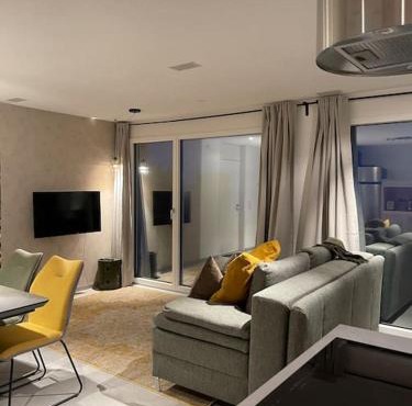 Sonniges und stylisches Loft mit toller Aussicht