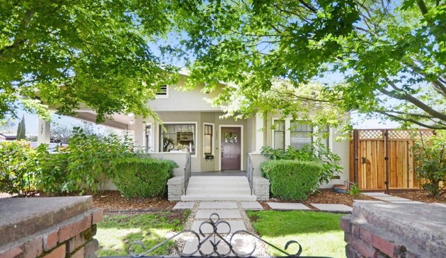 Sonoma Bungalow Historic Plaza! w/wine passport