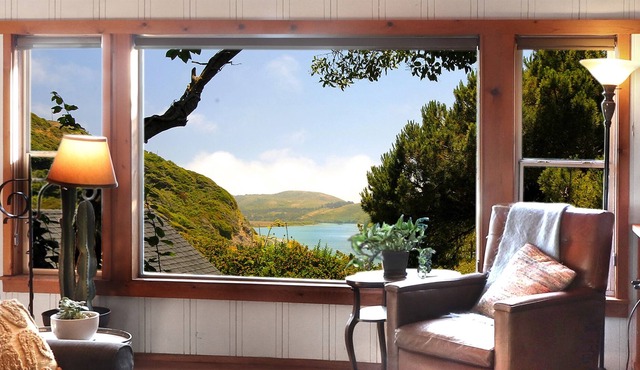 Sonoma Coast River Retreat for 6 (Whole House)