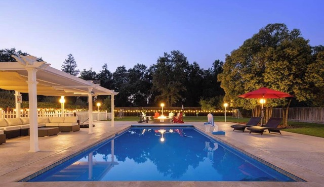 Sonoma Wine Country Home: Pool, Hot Tub & Fun!
