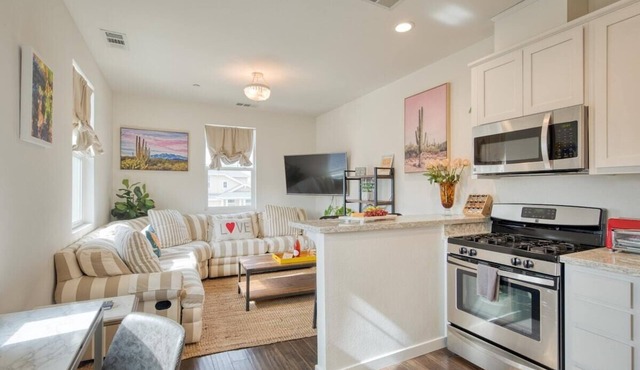Sonoma Wine Country Retreat | Near Top Wineries + Cozy Escape