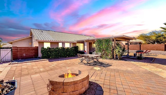 Sonoran Sanctuary in Sahuarita - 3 Bedroom Home - Back Yard Oasis with Hot Tub