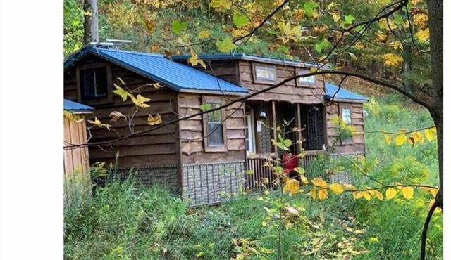 Soothing 1-bedroom cabin in Elmora perfect for a relaxing getaway