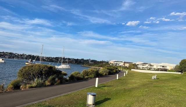 Soothing 2-bedroom apartment with great view in Mortlake