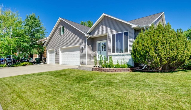 Soothing 4-bedroom house with AC in pleasant Billings