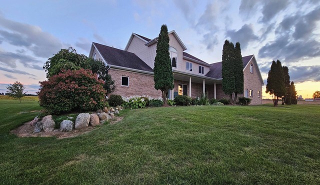 Soothing apartment with AC in charming Marlette unit 1
