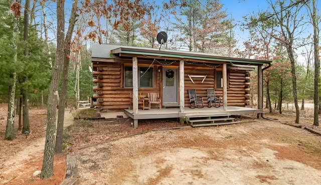 Soothing cabin 1 out of 7 in New Lisbon