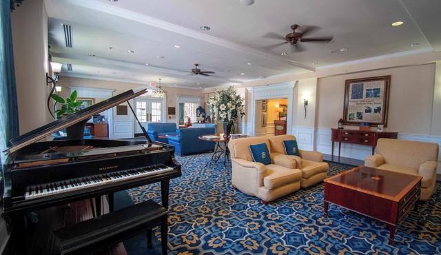 Soothing Escape Steps from Local Highlights and Crafts Haven Near Berea College